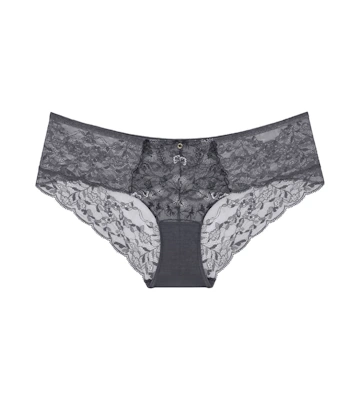 Triumph Sensual Spotlight Hipster